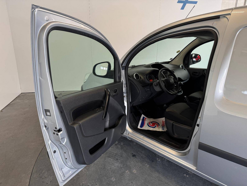 Acheter Renault Kangoo Express 2 KANGOO EXPRESS BLUE DCI 80 EXTRA R-LINK 5p occasion dans les concessions du Groupe Faurie