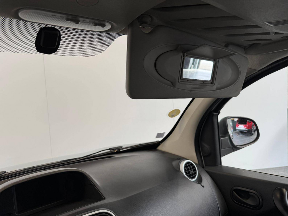 Acheter Renault Kangoo Express 2 KANGOO EXPRESS BLUE DCI 80 EXTRA R-LINK 5p occasion dans les concessions du Groupe Faurie