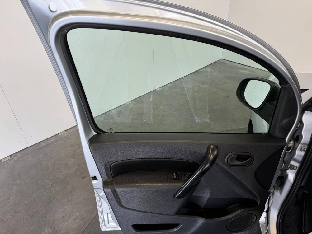 Acheter Renault Kangoo Express 2 KANGOO EXPRESS BLUE DCI 80 EXTRA R-LINK 5p occasion dans les concessions du Groupe Faurie