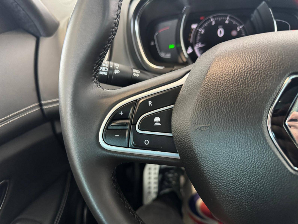 Acheter Renault Grand Scenic 4 Grand Scenic TCe 160 EDC Executive 5p occasion dans les concessions du Groupe Faurie