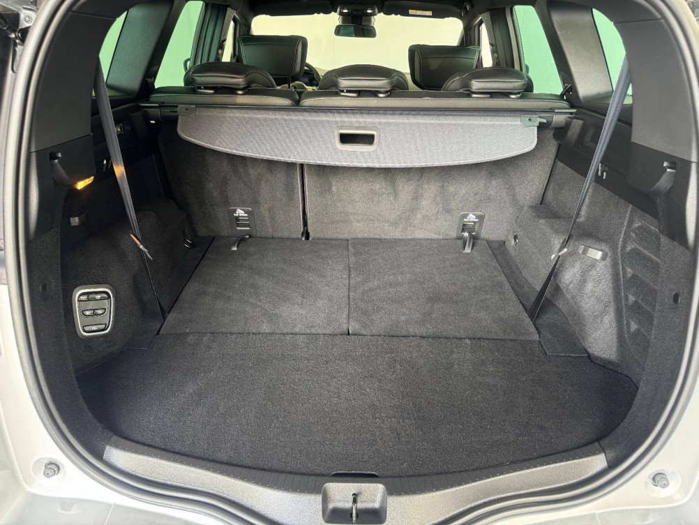Acheter Renault Grand Scenic 4 Grand Scenic TCe 160 EDC Executive 5p occasion dans les concessions du Groupe Faurie