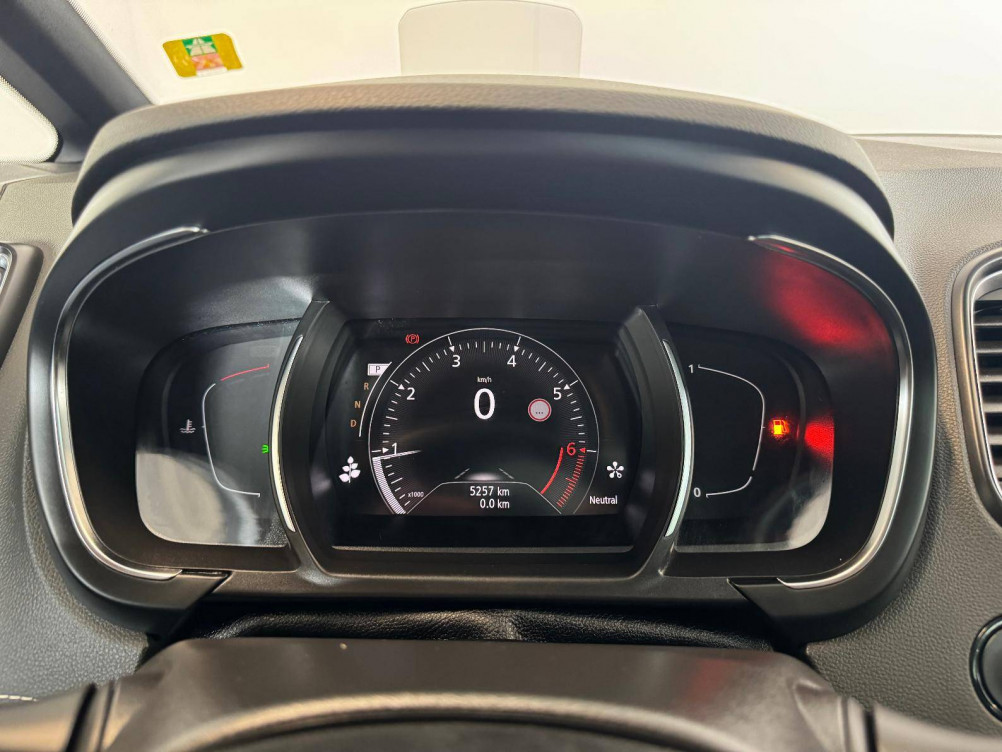 Acheter Renault Grand Scenic 4 Grand Scenic TCe 160 EDC Executive 5p occasion dans les concessions du Groupe Faurie