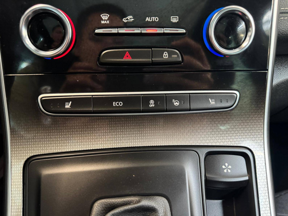 Acheter Renault Grand Scenic 4 Grand Scenic TCe 160 EDC Executive 5p occasion dans les concessions du Groupe Faurie