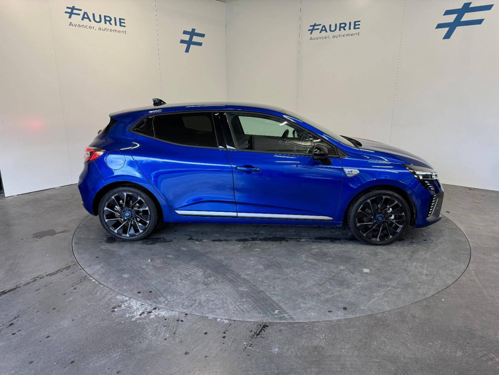 Acheter Renault Clio 5 Clio E-Tech full hybrid 145 Esprit Alpine 5p occasion dans les concessions du Groupe Faurie