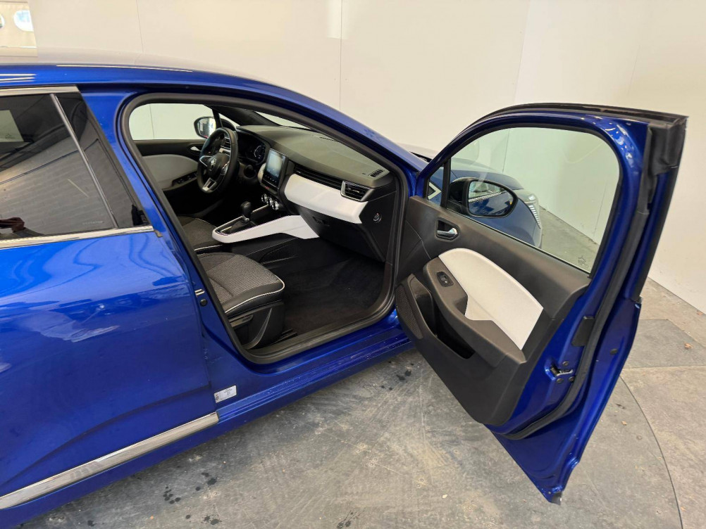 Acheter Renault Clio 5 Clio E-Tech full hybrid 145 Techno 5p occasion dans les concessions du Groupe Faurie