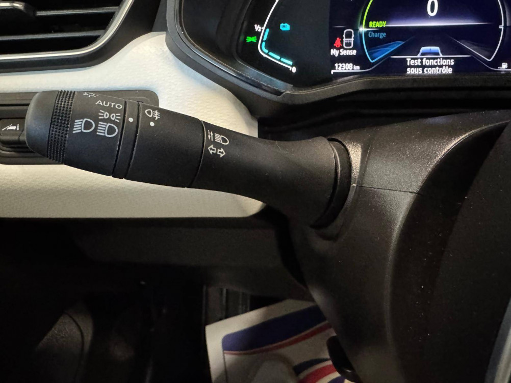 Acheter Renault Clio 5 Clio E-Tech full hybrid 145 Techno 5p occasion dans les concessions du Groupe Faurie