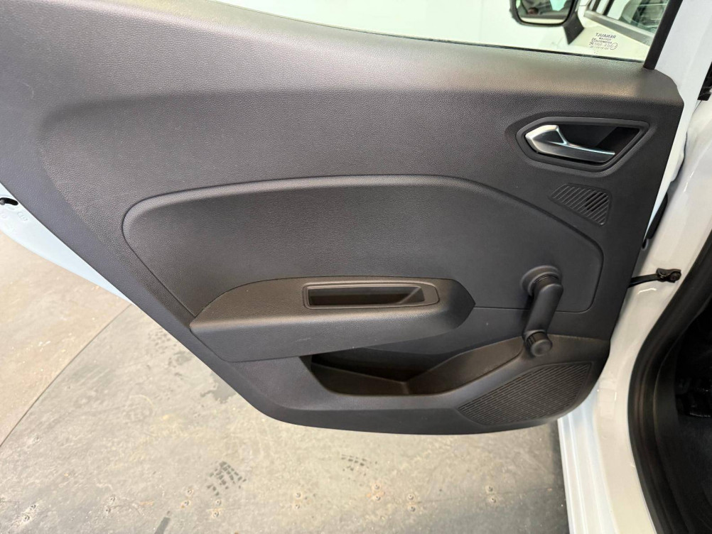 Acheter Renault Clio 5 Clio Blue dCi 100 - 21N Business 5p occasion dans les concessions du Groupe Faurie