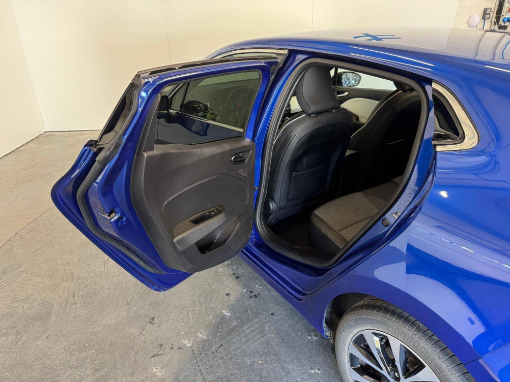 Acheter Renault Clio 5 Clio E-Tech full hybrid 145 Techno 5p occasion dans les concessions du Groupe Faurie