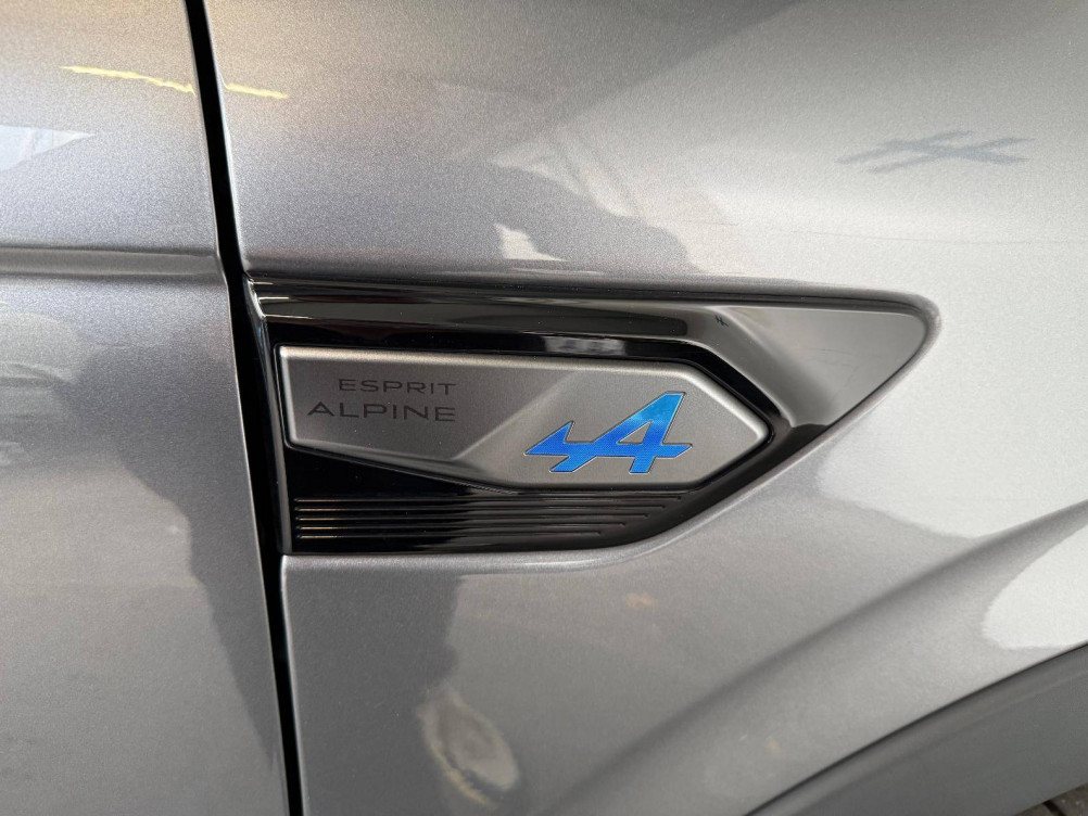 Acheter Renault Arkana Arkana E-Tech 145 - 23 esprit Alpine 5p occasion dans les concessions du Groupe Faurie