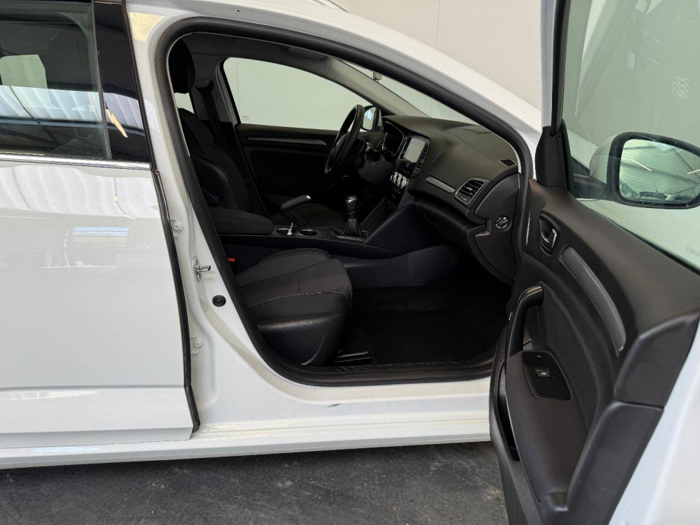 Acheter Renault Megane 4 Megane IV Estate Blue dCi 115 Evolution 5p occasion dans les concessions du Groupe Faurie