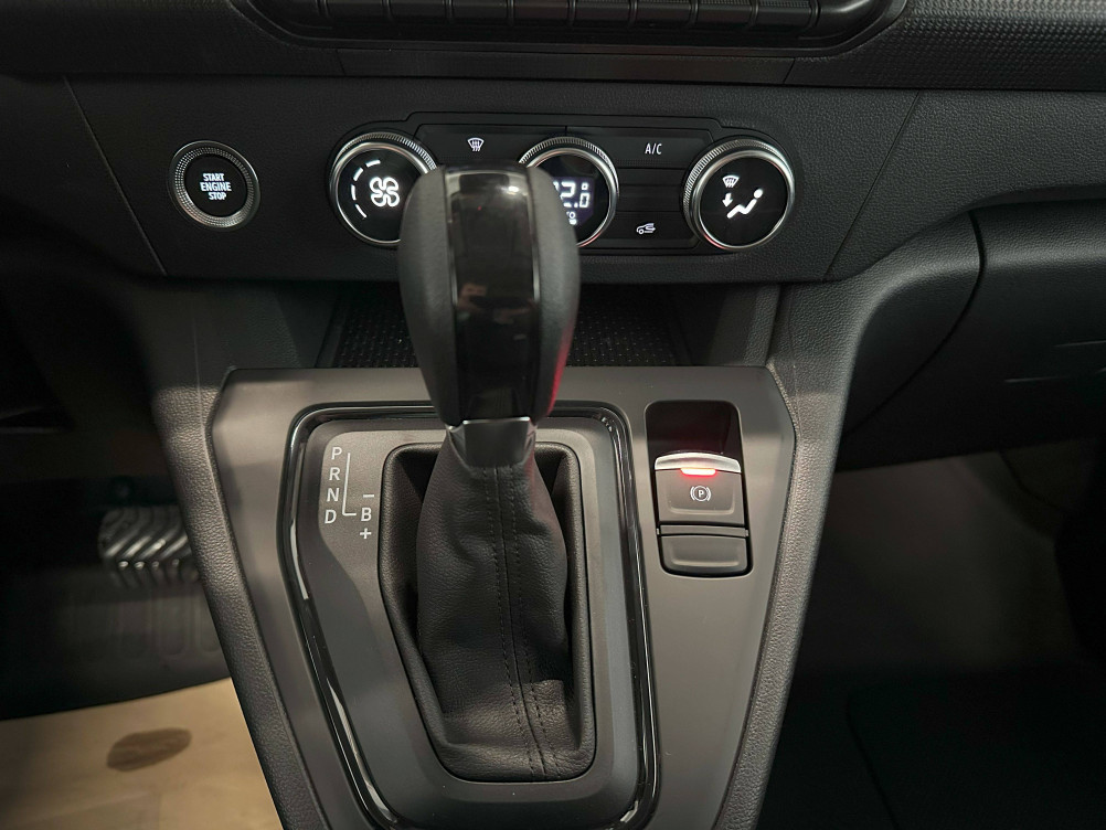 Acheter Renault Kangoo Electrique KANGOO VAN E-TECH ELECTRIQUE FG TOLE L1 AC22/DC80 GSR2 EXTRA 4p neuf dans les concessions du Groupe Faurie