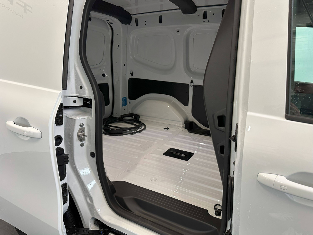 Acheter Renault Kangoo Electrique KANGOO VAN E-TECH ELECTRIQUE FG TOLE L1 AC22/DC80 GSR2 EXTRA 4p neuf dans les concessions du Groupe Faurie