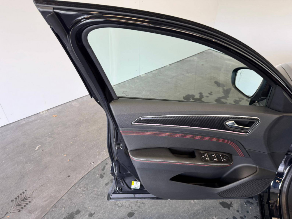 Acheter Renault Arkana Arkana E-Tech 145 - 21B R.S. Line 5p occasion dans les concessions du Groupe Faurie