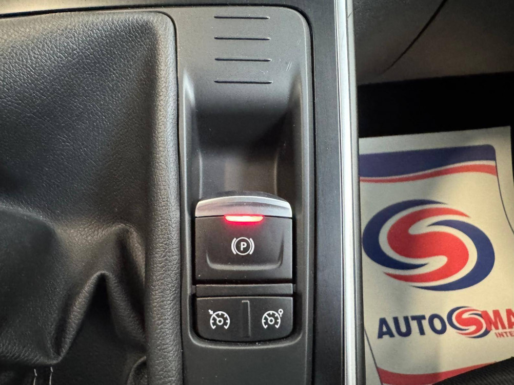 Acheter Renault Grand Scenic 4 Grand Scenic TCe 140 Evolution 5p occasion dans les concessions du Groupe Faurie