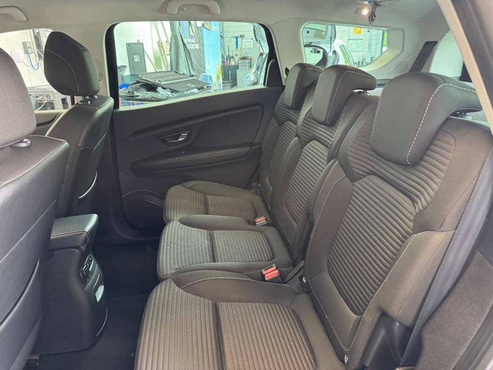Acheter Renault Grand Scenic 4 Grand Scenic TCe 140 Evolution 5p occasion dans les concessions du Groupe Faurie
