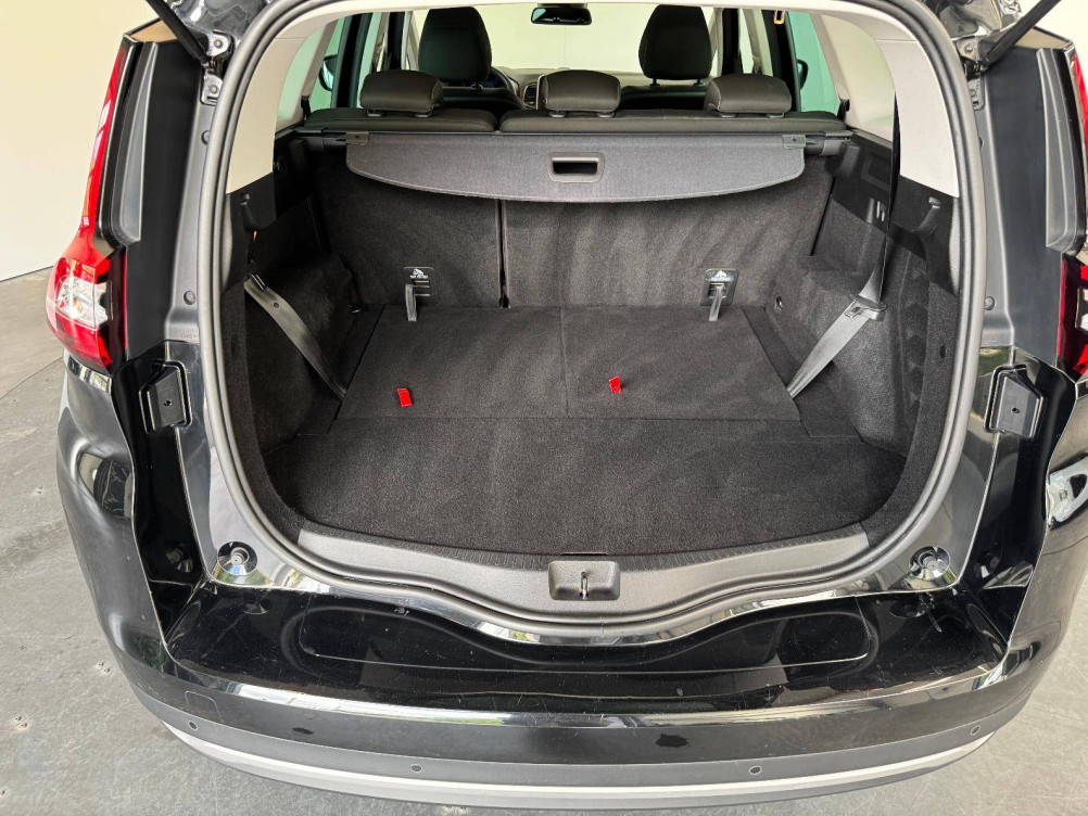 Acheter Renault Grand Scenic 4 Grand Scenic TCe 140 Evolution 5p occasion dans les concessions du Groupe Faurie
