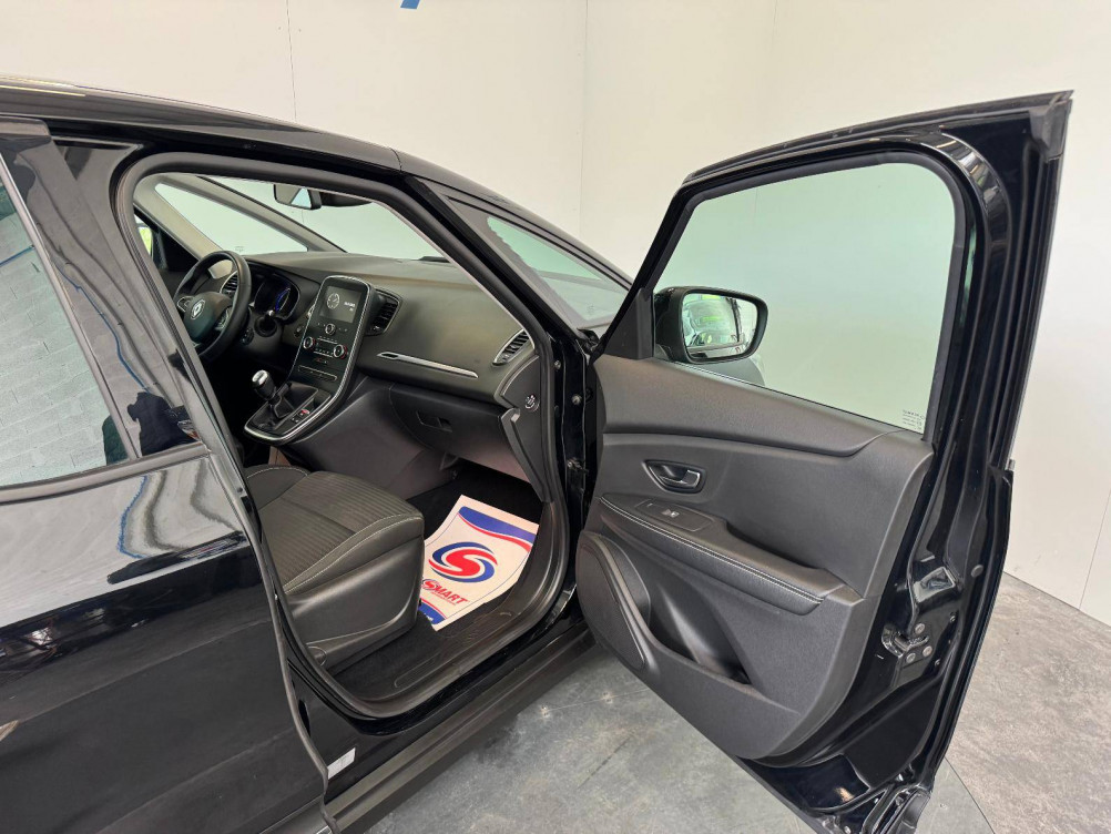 Acheter Renault Grand Scenic 4 Grand Scenic TCe 140 Evolution 5p occasion dans les concessions du Groupe Faurie