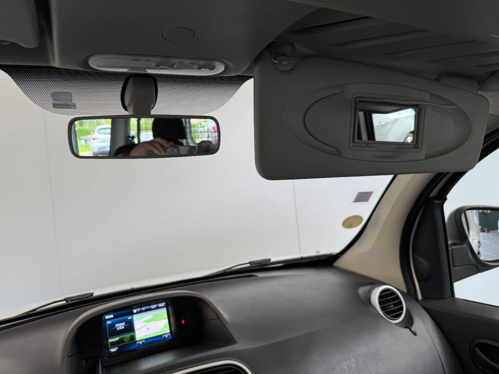 Acheter Renault Kangoo Express 2 KANGOO EXPRESS CA BLUE DCI 95 EXTRA R-LINK 5p occasion dans les concessions du Groupe Faurie