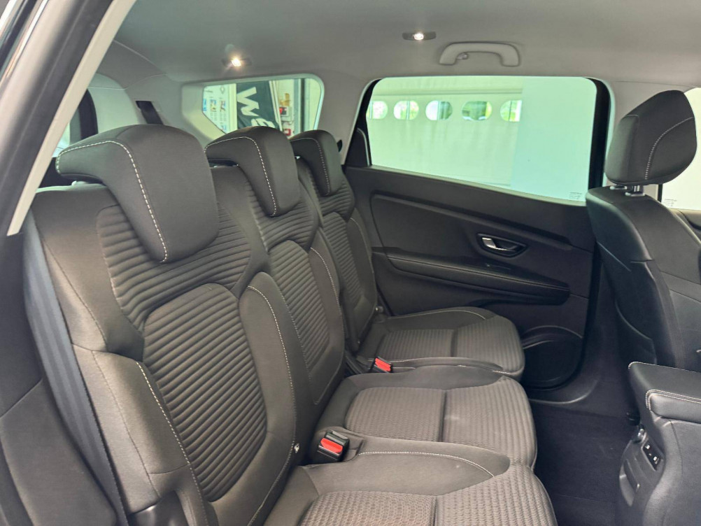 Acheter Renault Grand Scenic 4 Grand Scenic TCe 140 Evolution 5p occasion dans les concessions du Groupe Faurie