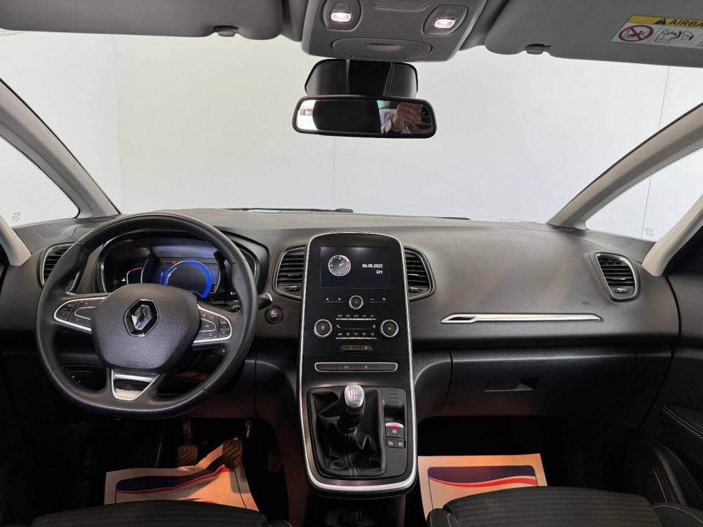 Acheter Renault Grand Scenic 4 Grand Scenic TCe 140 Evolution 5p occasion dans les concessions du Groupe Faurie