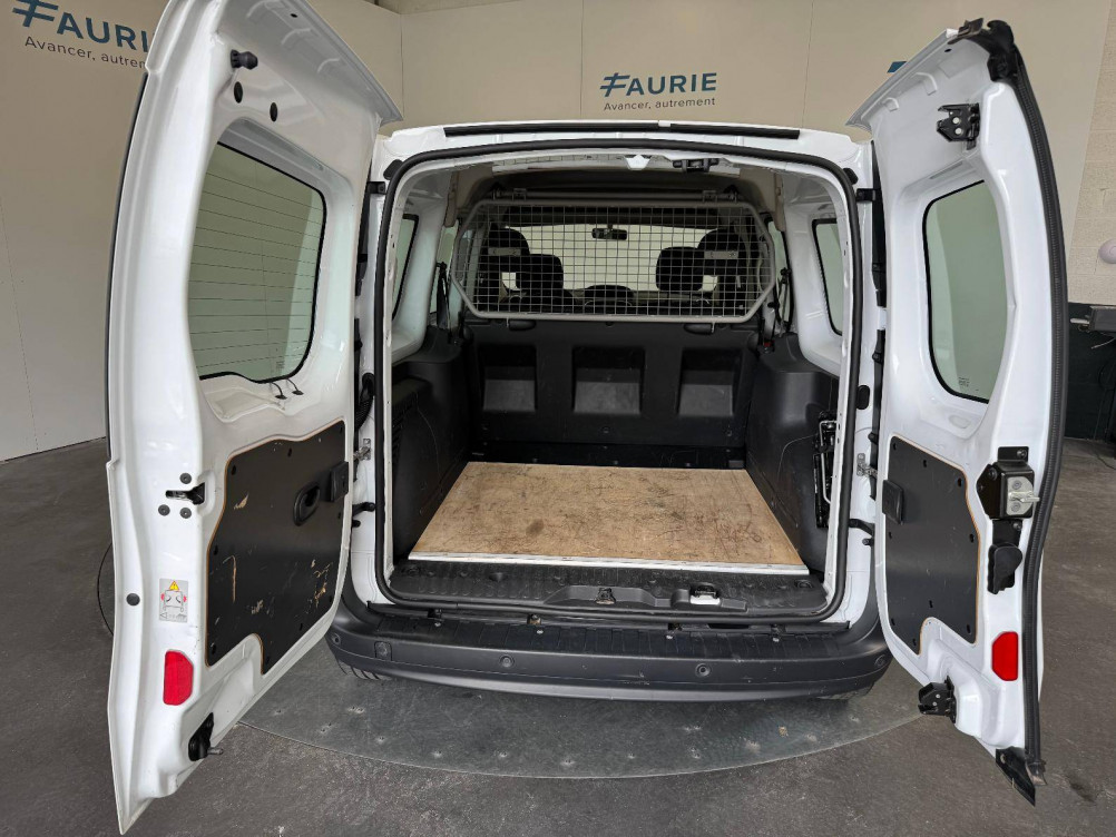 Acheter Renault Kangoo Express 2 KANGOO EXPRESS CA BLUE DCI 95 EXTRA R-LINK 5p occasion dans les concessions du Groupe Faurie