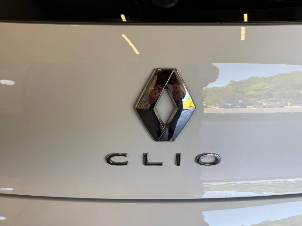 Acheter Renault Clio 5 CLIO SOCIETE BLUE DCI 85 AIR 5p occasion dans les concessions du Groupe Faurie