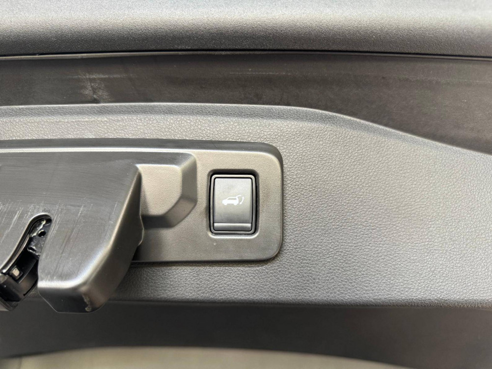 Acheter Renault Espace 6 Espace E-Tech hybrid 200 Iconic 5p occasion dans les concessions du Groupe Faurie