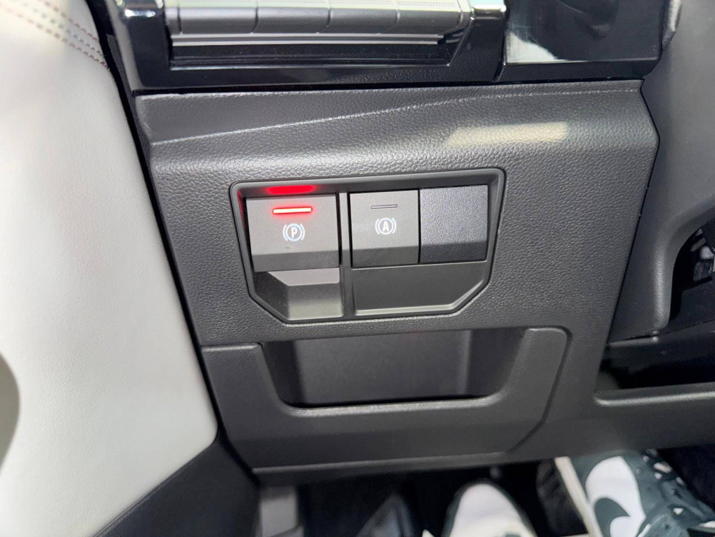Acheter Renault Espace 6 Espace E-Tech hybrid 200 Iconic 5p occasion dans les concessions du Groupe Faurie