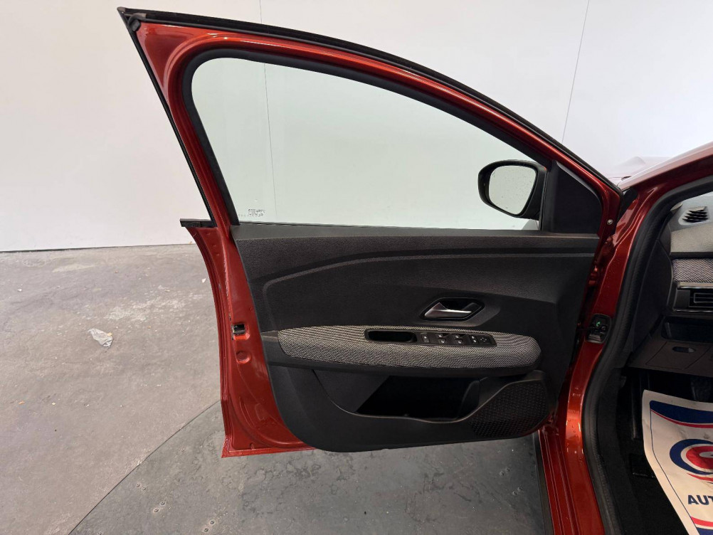 Acheter Dacia Jogger Jogger TCe 110 7 places Confort 5p occasion dans les concessions du Groupe Faurie