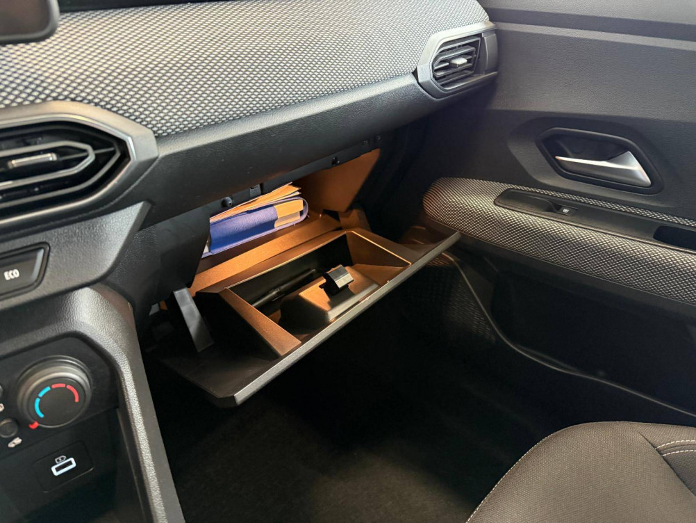 Acheter Dacia Jogger Jogger TCe 110 7 places Confort 5p occasion dans les concessions du Groupe Faurie