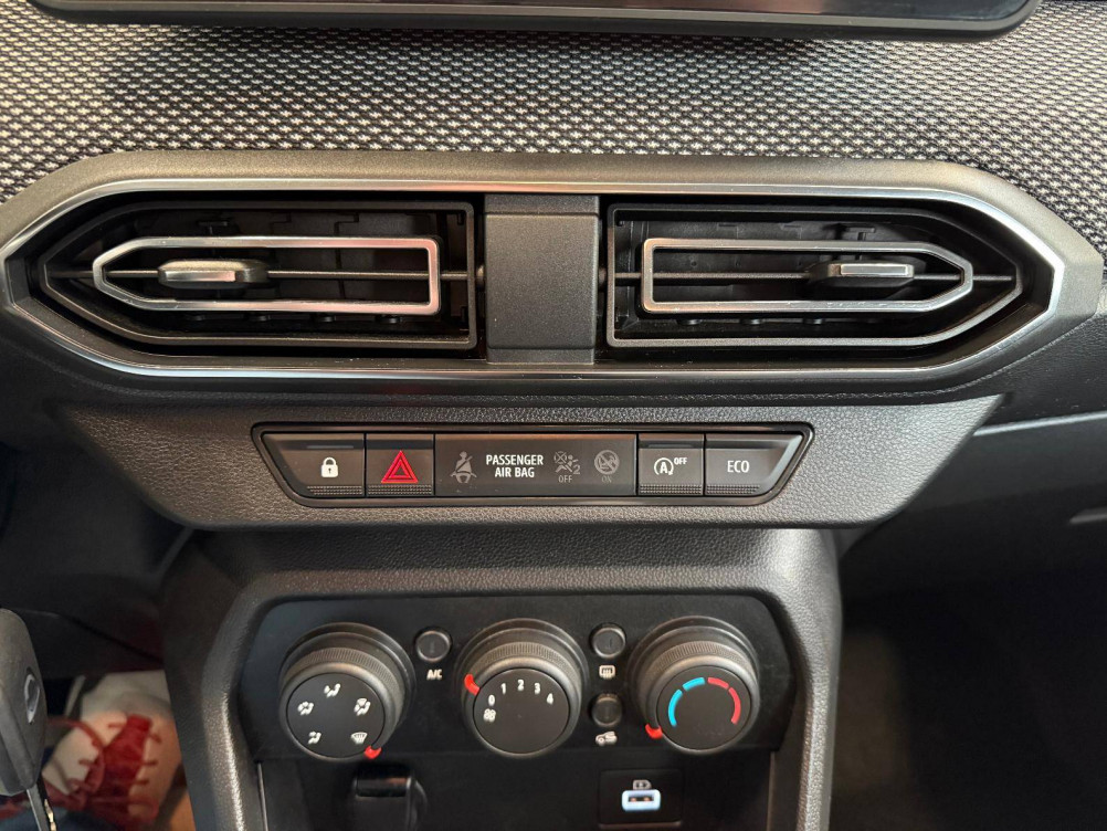Acheter Dacia Jogger Jogger TCe 110 7 places Confort 5p occasion dans les concessions du Groupe Faurie