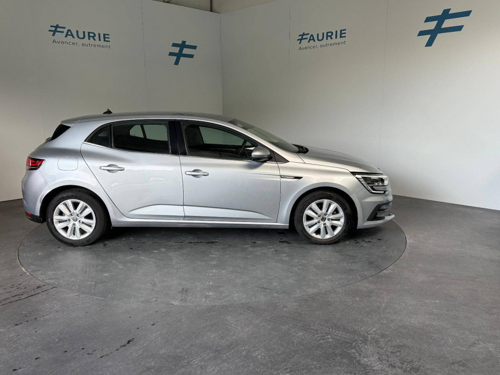 Acheter Renault Megane 4 Mégane IV Berline Blue dCi 115 Business 5p occasion dans les concessions du Groupe Faurie