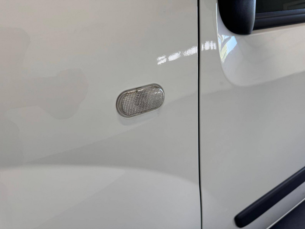 Acheter Renault Kangoo Express 2 KANGOO EXPRESS BLUE DCI 95 GRAND CONFORT 5p occasion dans les concessions du Groupe Faurie