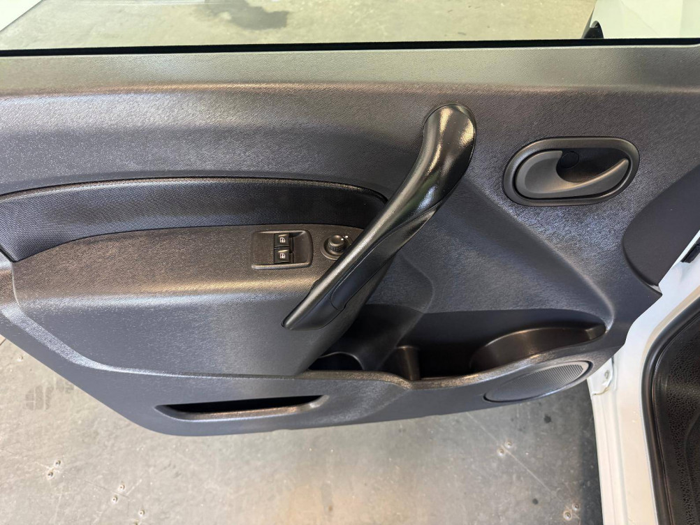 Acheter Renault Kangoo Express 2 KANGOO EXPRESS BLUE DCI 95 GRAND CONFORT 5p occasion dans les concessions du Groupe Faurie