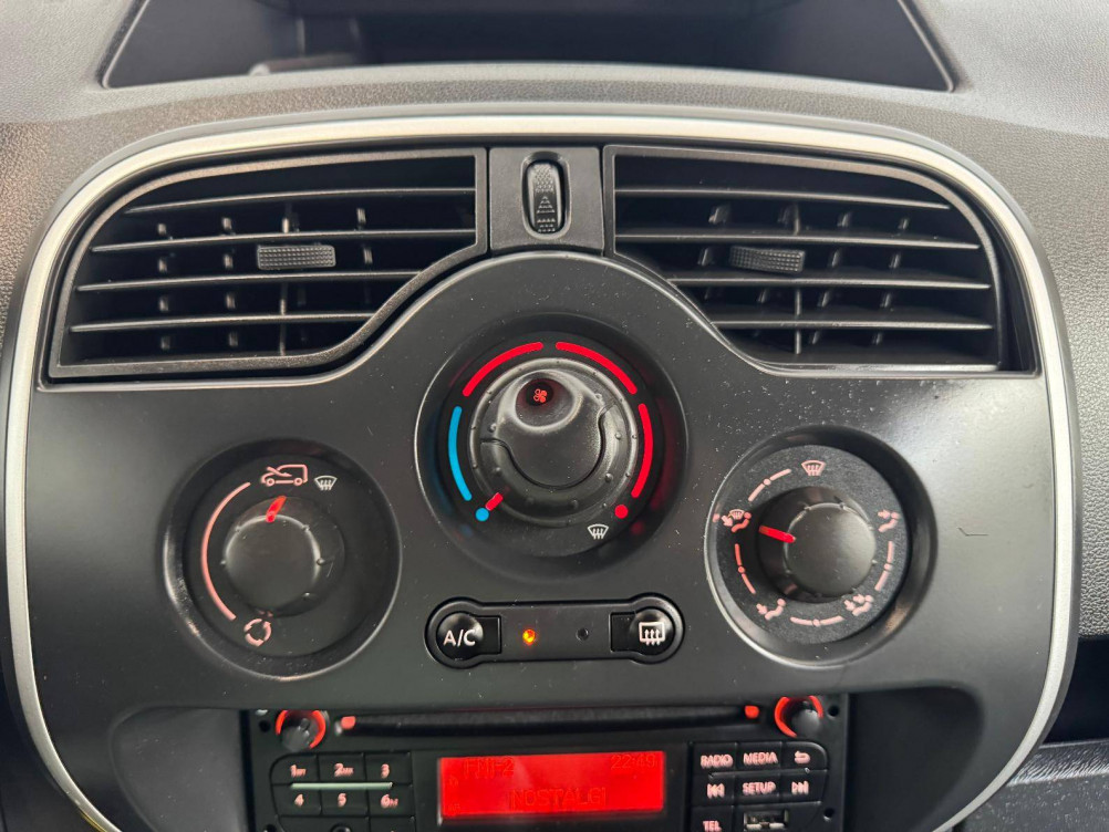 Acheter Renault Kangoo Express 2 KANGOO EXPRESS BLUE DCI 95 GRAND CONFORT 5p occasion dans les concessions du Groupe Faurie