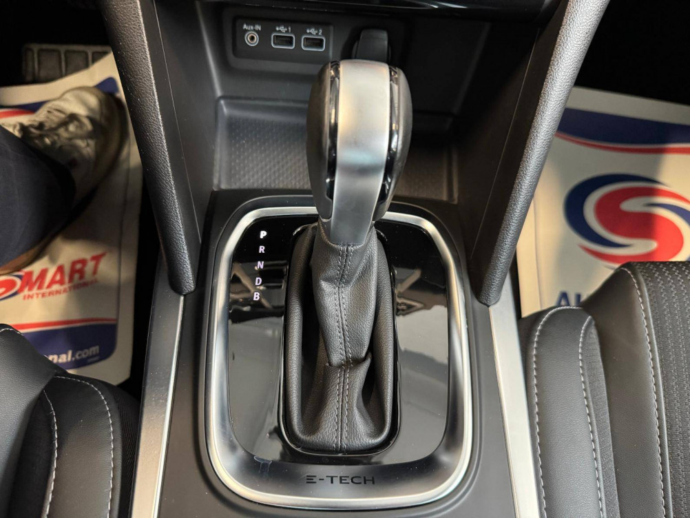Acheter Renault Megane 4 Mégane IV Berline E-TECH Plug-In Hybride 160 Intens 5p occasion dans les concessions du Groupe Faurie