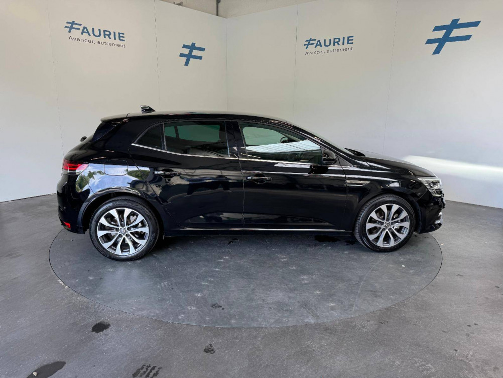 Acheter Renault Megane 4 Mégane IV Berline E-TECH Plug-In Hybride 160 Intens 5p occasion dans les concessions du Groupe Faurie