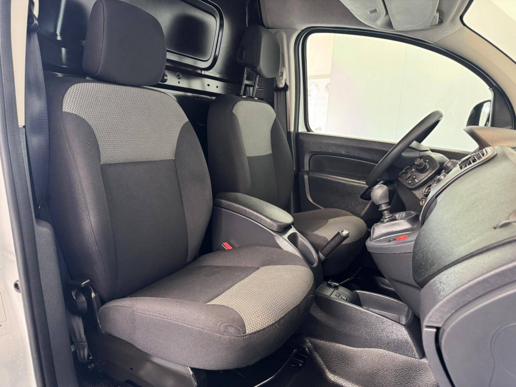 Acheter Renault Kangoo Express 2 KANGOO EXPRESS BLUE DCI 95 GRAND CONFORT 5p occasion dans les concessions du Groupe Faurie