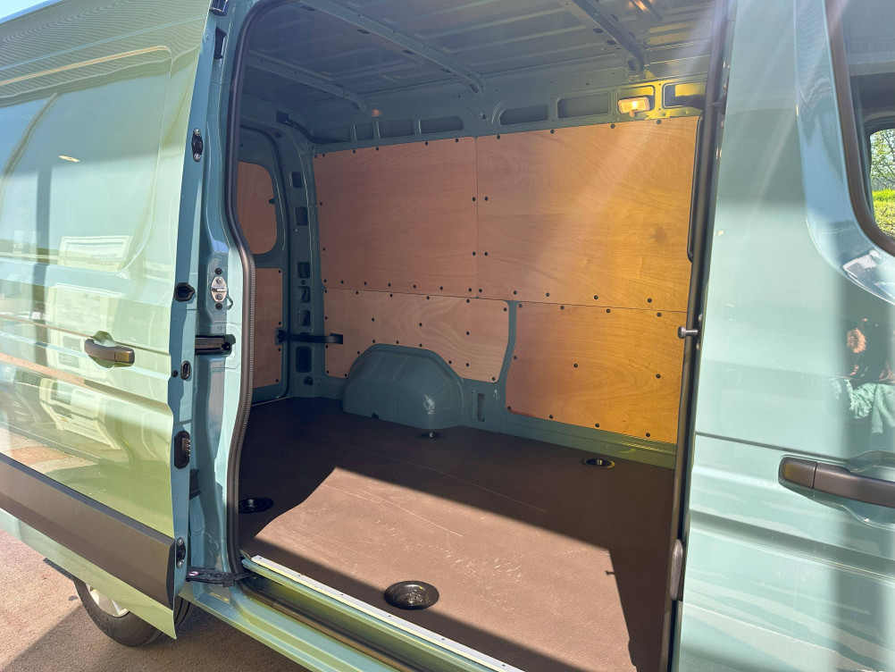 Acheter Renault Master Électrique MASTER ELECTRIQUE FGN L2H2 3T5 GRANDE AUTONOMIE ADVANCE 4p neuf dans les concessions du Groupe Faurie