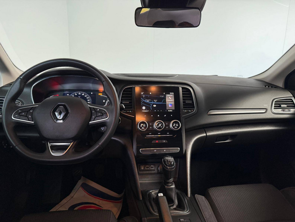 Acheter Renault Megane 4 Mégane IV Berline Blue dCi 115 Business 5p occasion dans les concessions du Groupe Faurie