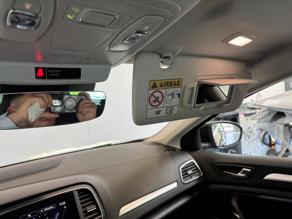 Acheter Renault Megane 4 Mégane IV Berline E-TECH Plug-In Hybride 160 Intens 5p occasion dans les concessions du Groupe Faurie