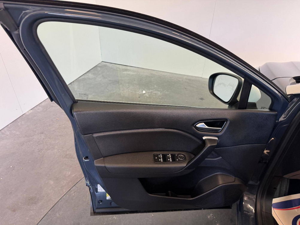 Acheter Renault Captur 2 Captur E-Tech 145 - 21 Intens 5p occasion dans les concessions du Groupe Faurie