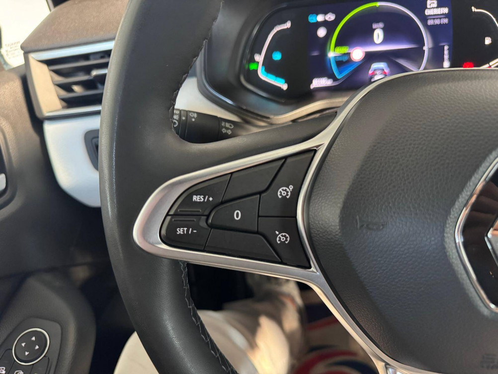 Acheter Renault Clio 5 Clio E-Tech 140 - 21N Limited 5p occasion dans les concessions du Groupe Faurie