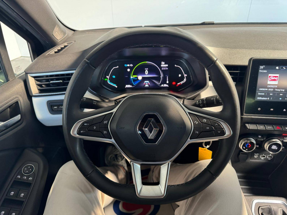 Acheter Renault Clio 5 Clio E-Tech 140 - 21N Limited 5p occasion dans les concessions du Groupe Faurie