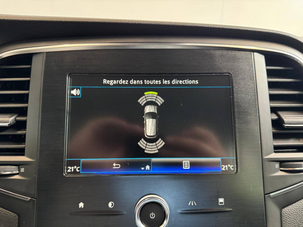 Acheter Renault Megane 4 Mégane IV Berline Blue dCi 115 Business 5p occasion dans les concessions du Groupe Faurie