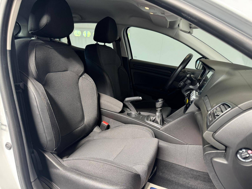 Acheter Renault Megane 4 MEGANE IV SOCIETE BLUE DCI 115 - 21B AIR NAV 2P 5p occasion dans les concessions du Groupe Faurie