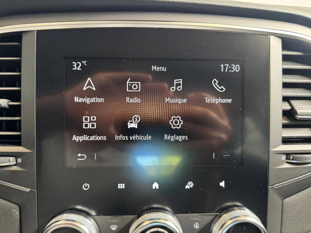 Acheter Renault Megane 4 MEGANE IV SOCIETE BLUE DCI 115 - 21B AIR NAV 2P 5p occasion dans les concessions du Groupe Faurie