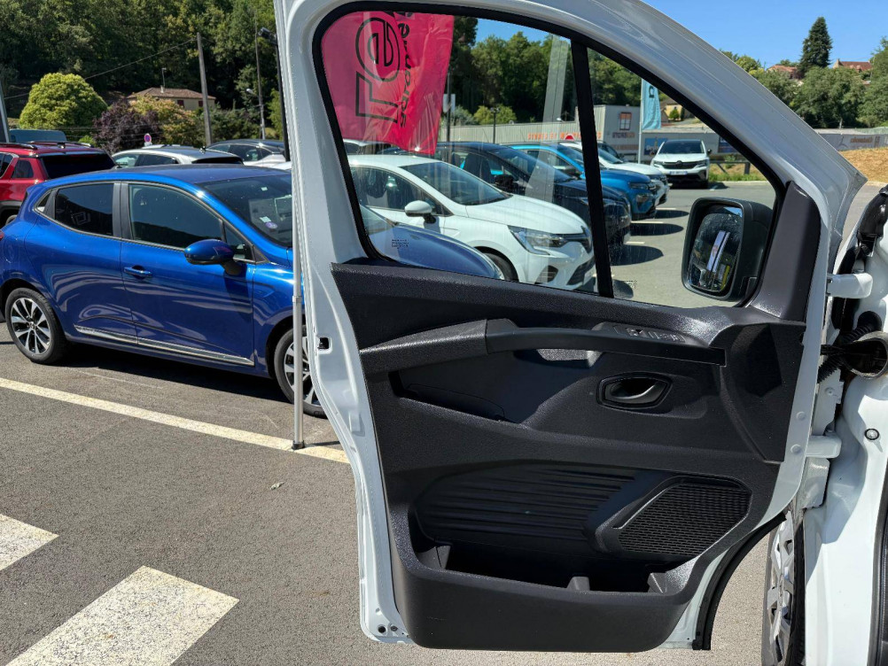 Acheter Renault Trafic 3 Trafic L2 dCi 150 Energy S&S Zen 4p occasion dans les concessions du Groupe Faurie