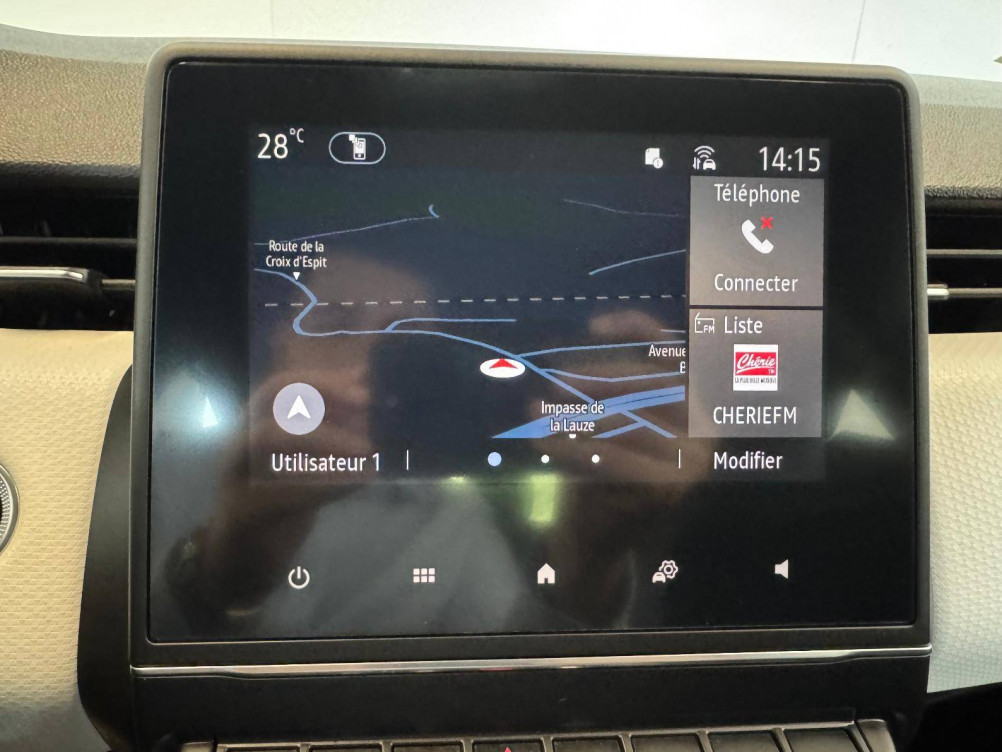 Acheter Renault Clio 5 Clio E-Tech 140 Intens 5p occasion dans les concessions du Groupe Faurie