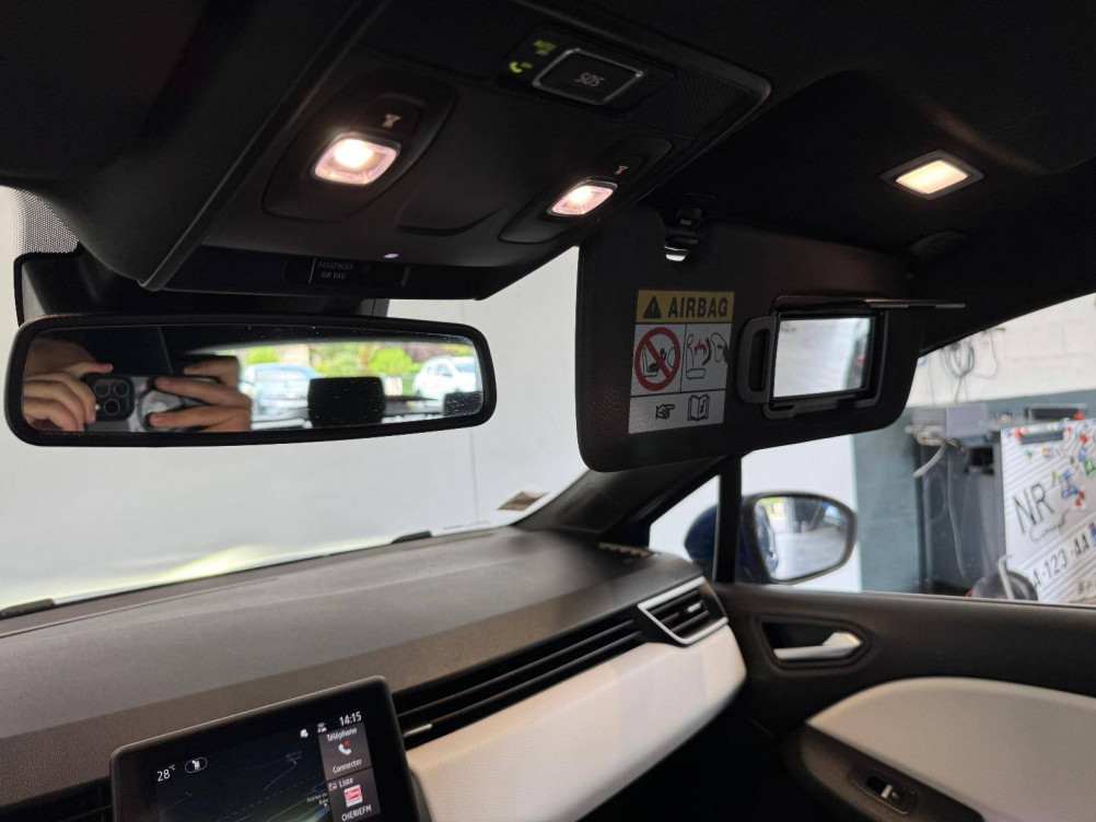 Acheter Renault Clio 5 Clio E-Tech 140 Intens 5p occasion dans les concessions du Groupe Faurie